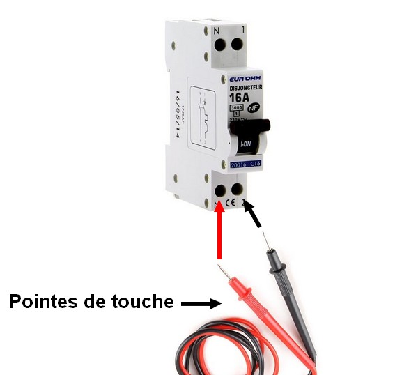 comment se servir d'un multimètre pour prendre une tension
